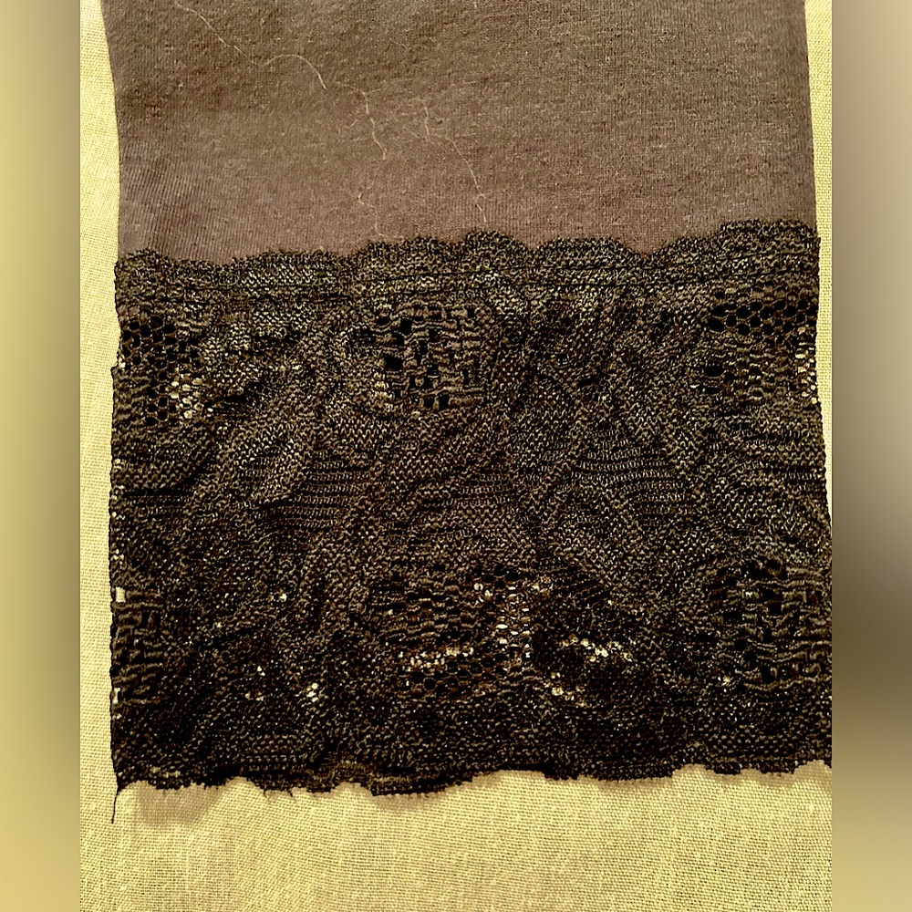 Capri Leggins Hem lace trim - Picture 2 of 7